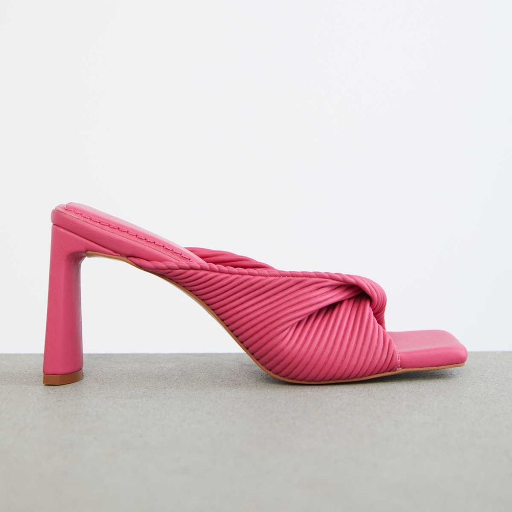 [NWT] OAK & FORT • 'Love Potion' Pink Ribbed Twisted Heels • Sz 6